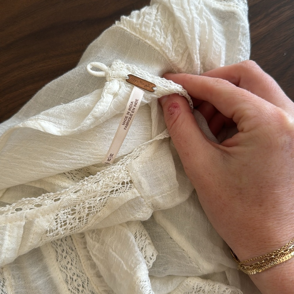 FREE PEOPLE RUFFLE BLOUSE - Picture 2 of 5